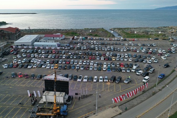 RİZE BELEDİYESİ’NDEN İKİNCİ “ARABALI SİNEMA” ETKİNLİĞİ