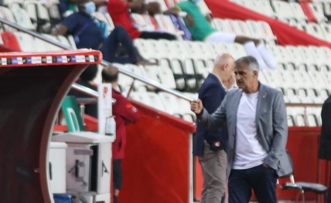 Şenol Güneş: “Ayrılacak 4 oyuncunun kararını yarın vereceğim”