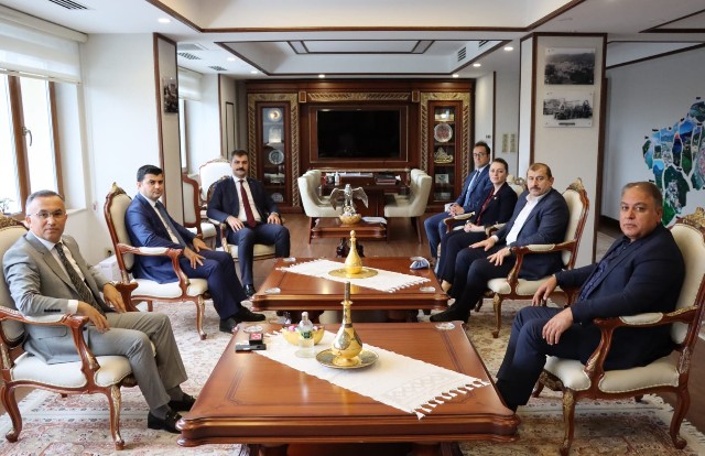 Vali Tekinarslan’dan Vali Çeber’e Ziyaret