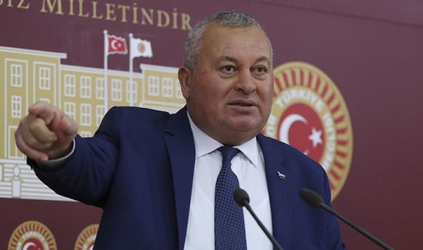 Cemal Enginyurt’tan iktidara yakın medyaya zehir gibi tepki