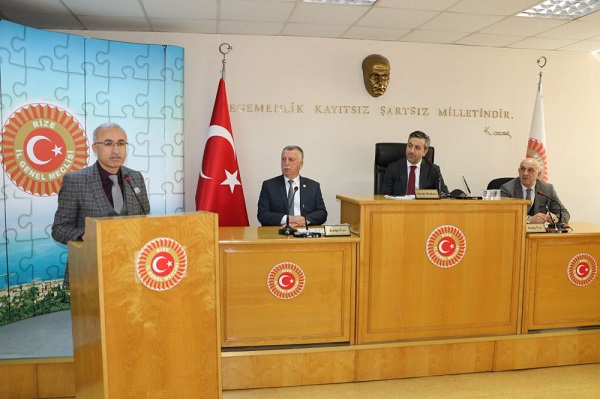 Rektör Karaman Rize İl Genel Meclisi’nde Sunum Gerçekleştirdi