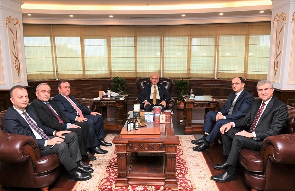 ÇAYKUR YÖNETİMİNDEN YENİ BAKAN KİRİŞÇİ’YE TEBRİK ZİYARETİ