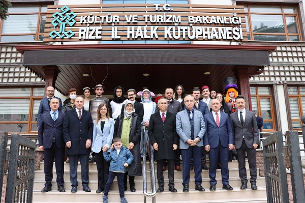 Vali Çeber, Kütüphane Haftası Kutlama Etkinliklerine Katıldı