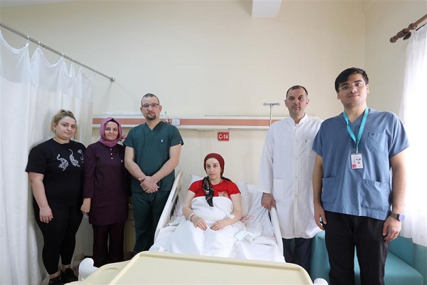 Rize’de Kalbindeki iki büyük delik “Şemsiye Yöntemi” ile kapatıldı
