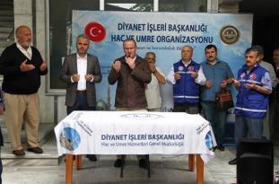 Rizeli hacı adayları dualarla kutsal topraklara uğurlandı