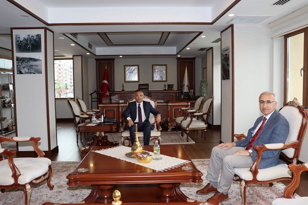 Rektör Karaman’dan Vali Çeber’e Veda Ziyareti