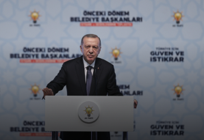 Cumhurbaşkanı Erdoğan, AK Parti’nin önceki dönem belediye başkanlarıyla bir araya geldi