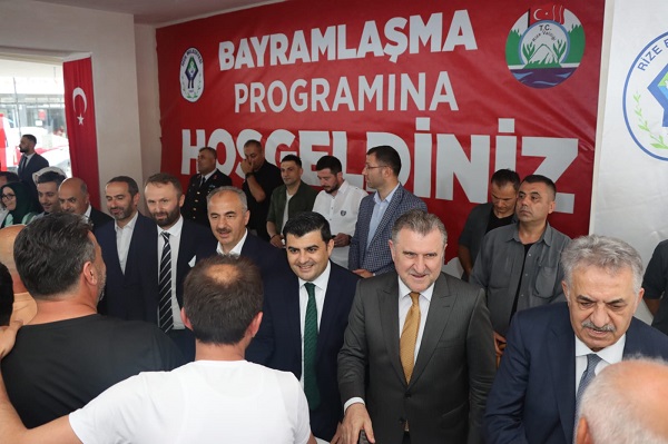 Rize’de Kurban Bayramı Bayramlaşma Programına Büyük İlgi