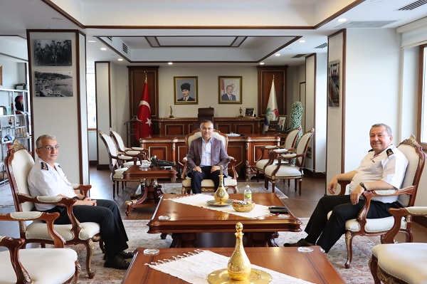 Giresun Jandarma Bölge Komutanı Tümgeneral Yıldırım, Vali Çeber’i Ziyaret Etti