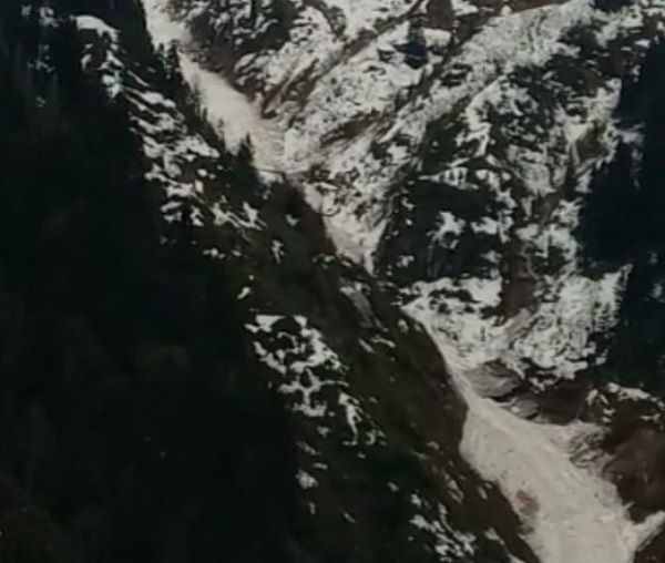 Ayder’de çığ düştü