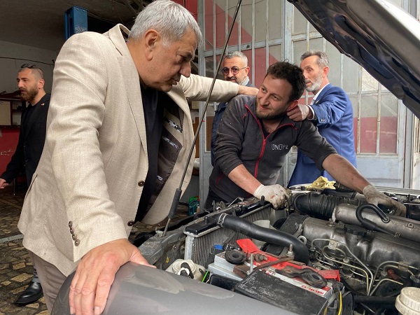 CHP’li Adaylar vatandaşların Sorunlarını Dinliyor