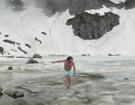 Bölge Turizminde Çeşitlilik: Haziranda buzul keyfi