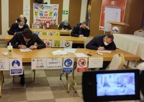 Rize’de oto galerici olmak için ter döktüler