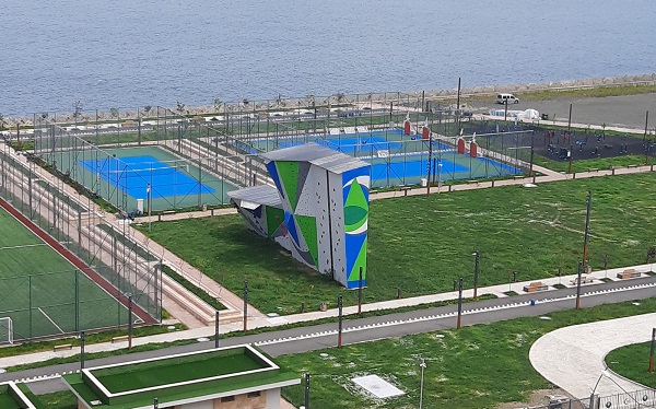 RTEÜ parkında renkler değişti