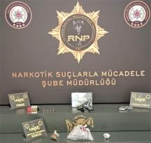 RİZE EMNİYETİ UYUŞTURUCU VE UYARICI TİCARETİ YAPANLARA GÖZ AÇTIRMIYOR