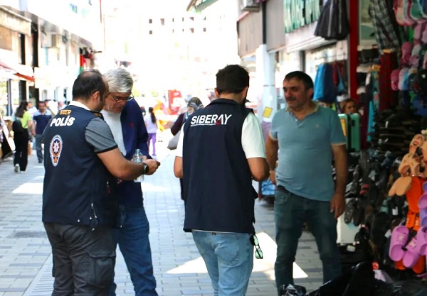 RİZE EMNİYETİ’NDEN SİBER SUÇLARLA İLGİLİ BİLGİLENDİRME ÇALIŞMASI
