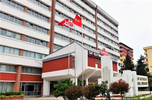 ÇAYKUR 2024 YILI YAŞ ÇAY KAMPANYASI AÇILIŞIYLA İLGİLİ ÜRETİCİLERİ BİLGİLENDİRDİ