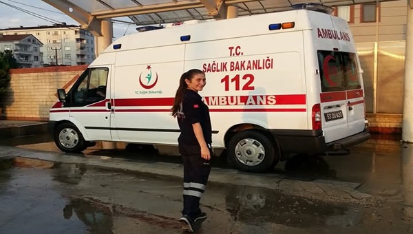 Rize’de kamyonetin çarptığı sağlık personeli, 5 günlük yaşam savaşını kaybetti